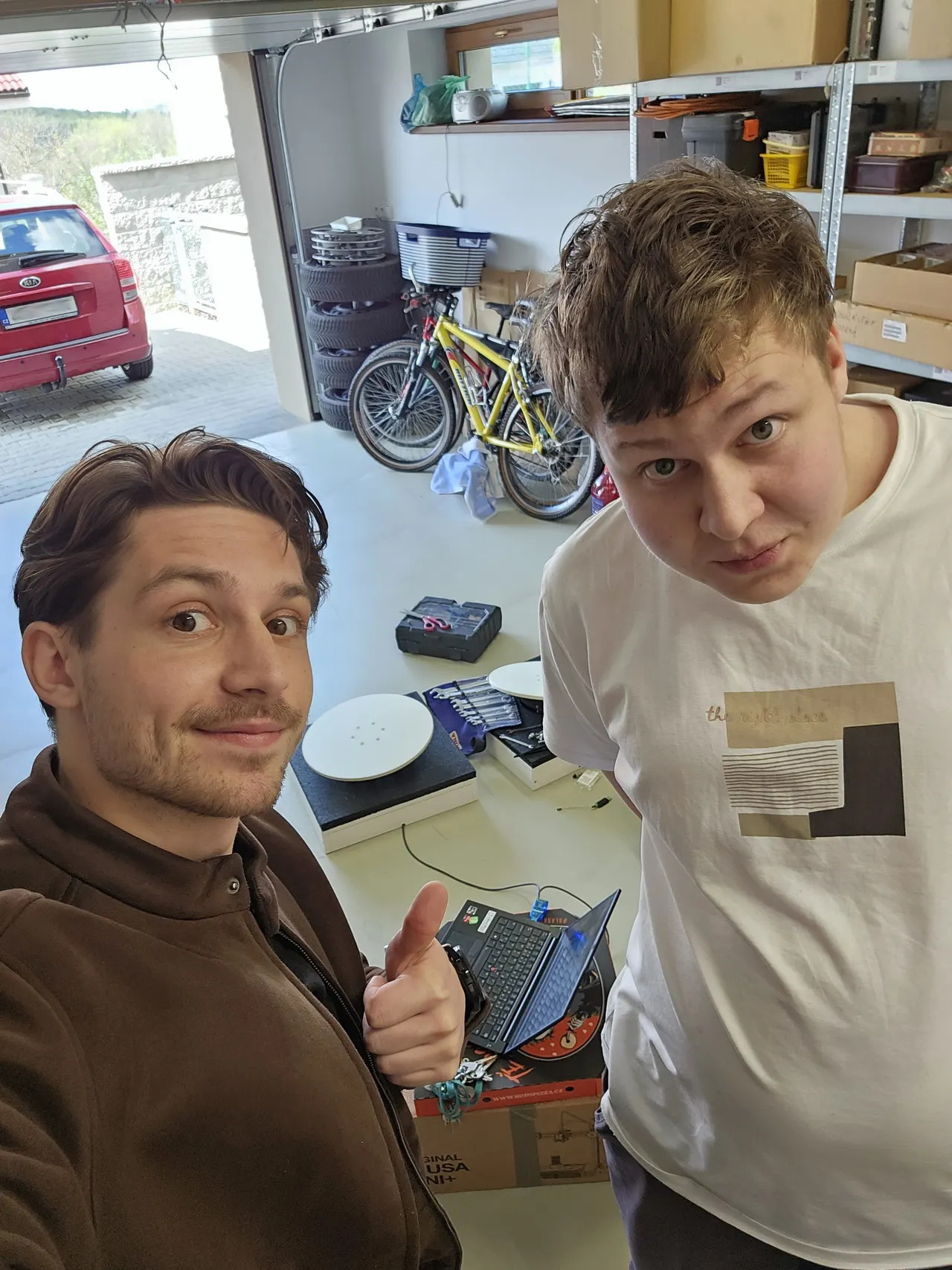 Autoři projektu BalanceHarmony v dílně.